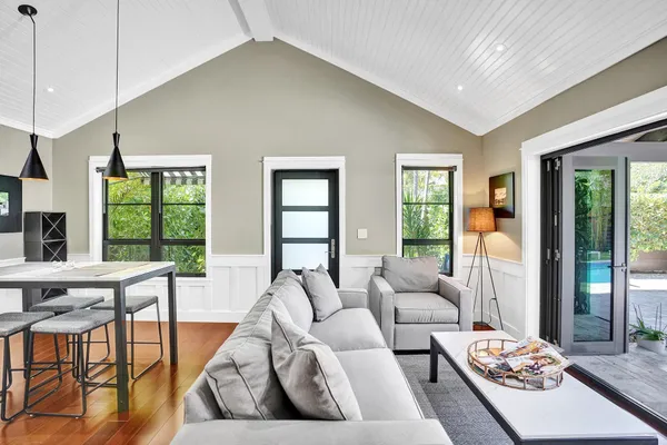 $2,500,000 | 246 North Swinton Avenue, Delray Beach, FL 33444