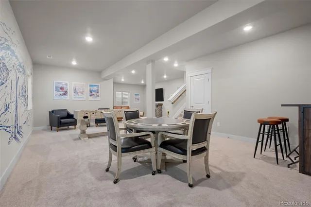 a view of livingroom with furniture
