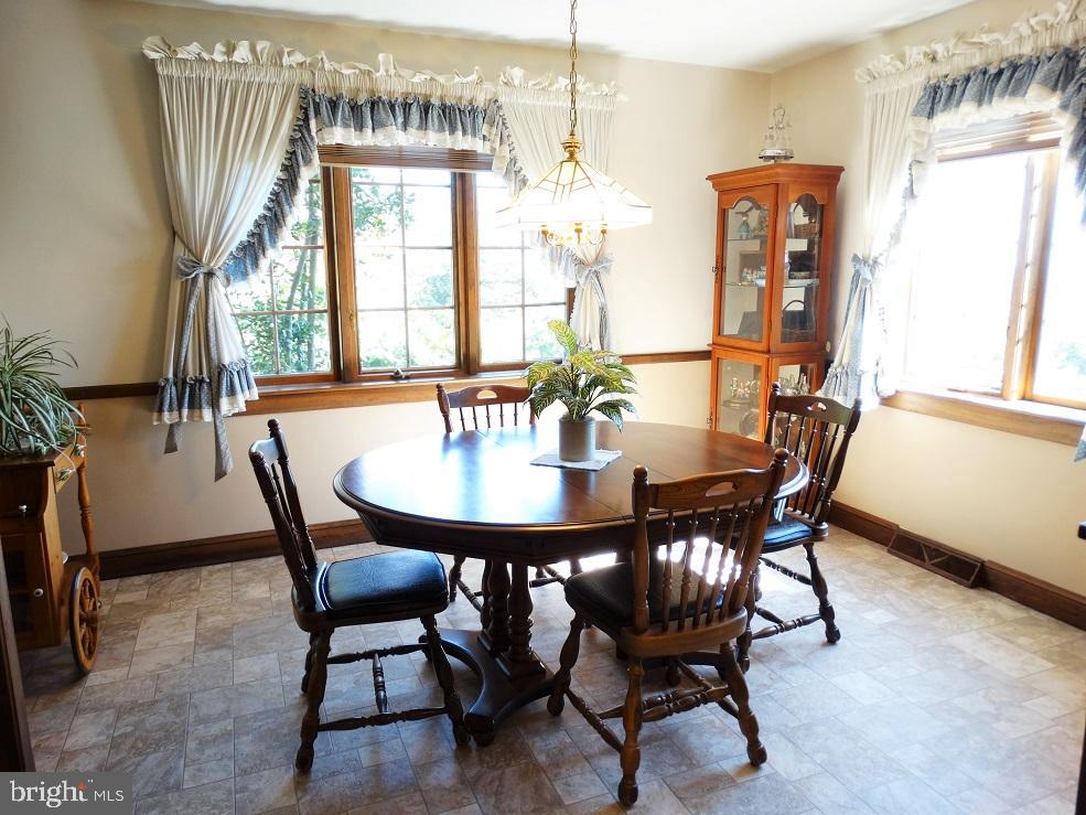 925 Skyline Avenue Lititz, PA 17543 - Photo 15 of 44 Gallery Image 15