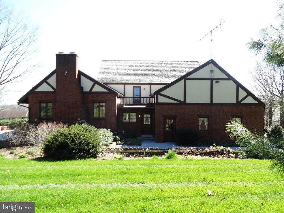 925 Skyline Avenue Lititz, PA 17543 - Photo 38 of 44 Gallery Image 38