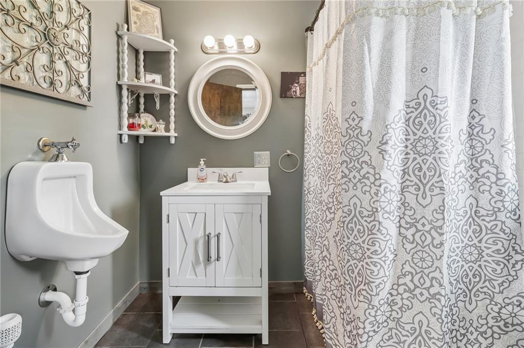 401 Winfield Road Cabot, PA 16023 - Photo 23 of 48 Gallery Image 23