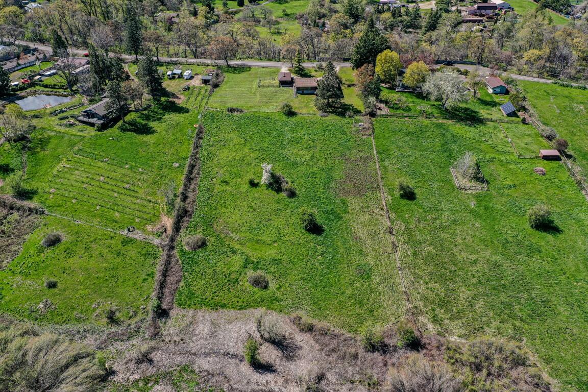 700 Neil Creek Road Ashland, OR 97520 - Photo 4 of 37 Aerial