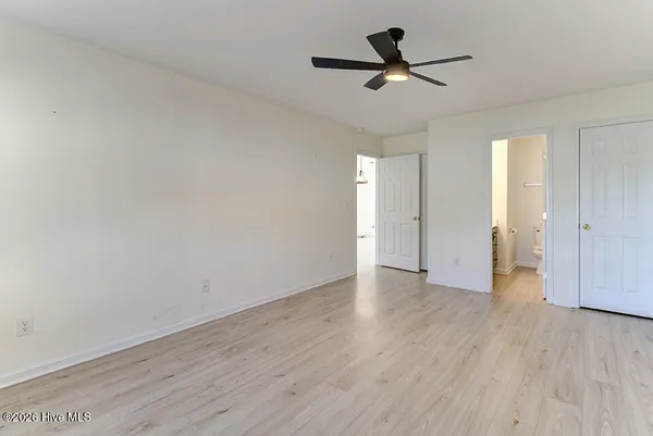 $300,000 | 215 Woodbine Terrace, Burgaw, NC 28425