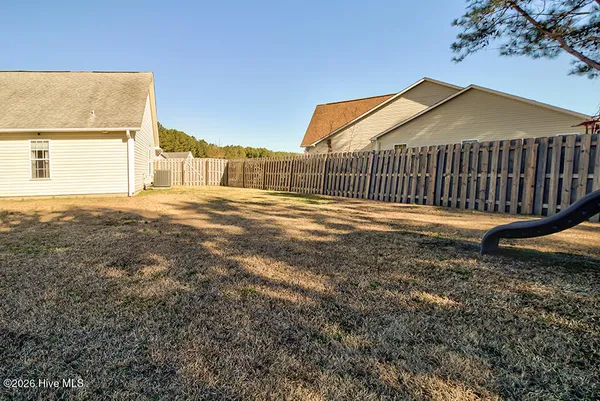 $300,000 | 215 Woodbine Terrace, Burgaw, NC 28425