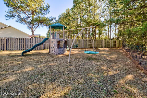 $300,000 | 215 Woodbine Terrace, Burgaw, NC 28425