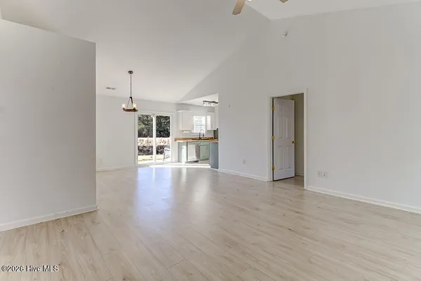 $300,000 | 215 Woodbine Terrace, Burgaw, NC 28425