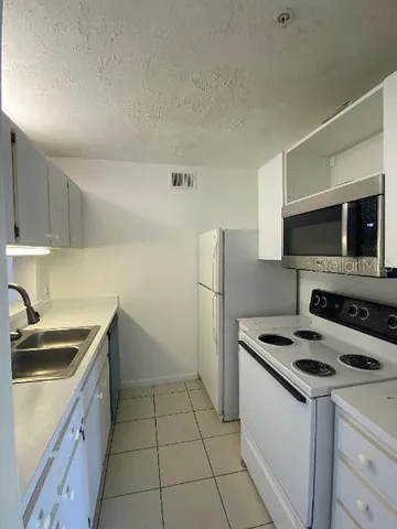 $190,000 | 3921 Southwest 34th Street, Unit 208, Gainesville, FL 32608