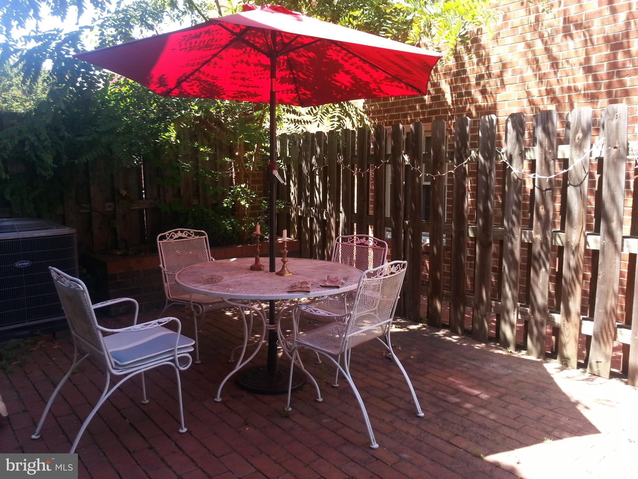 215 Oronoco Street Alexandria, VA 22314 - Photo 25 of 29 Exterior (General)