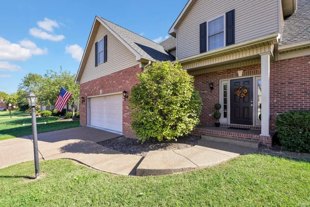 $379,900 | 4500 Clint Circle, Newburgh, IN 47630