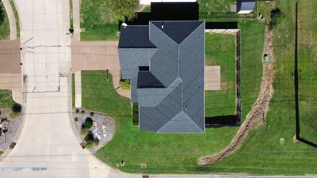 $379,900 | 4500 Clint Circle, Newburgh, IN 47630