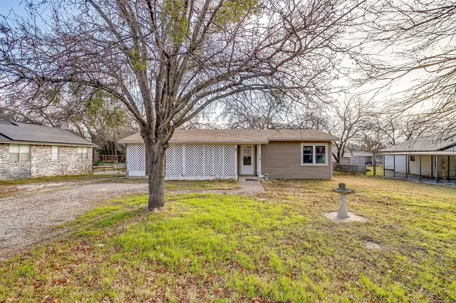 $130,000 | 116 Westline Road, Azle, TX 76020