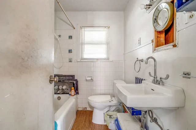 $130,000 | 116 Westline Road, Azle, TX 76020