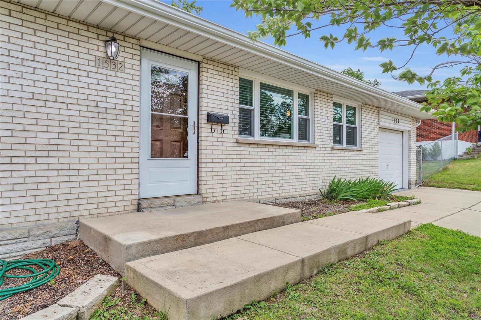 1532 Union Road St. Louis, MO 63125 - Photo 11 of 35 Gallery Image 11