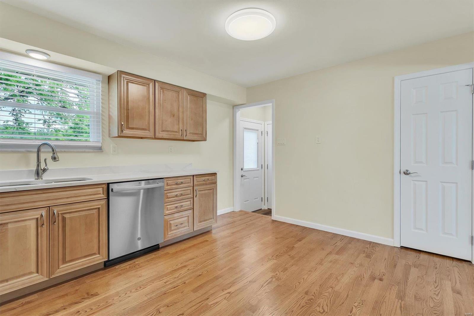 1532 Union Road St. Louis, MO 63125 - Photo 28 of 35 Gallery Image 28