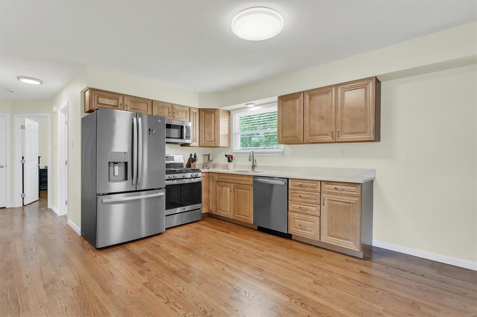 1532 Union Road St. Louis, MO 63125 - Photo 3 of 35 Gallery Image 3