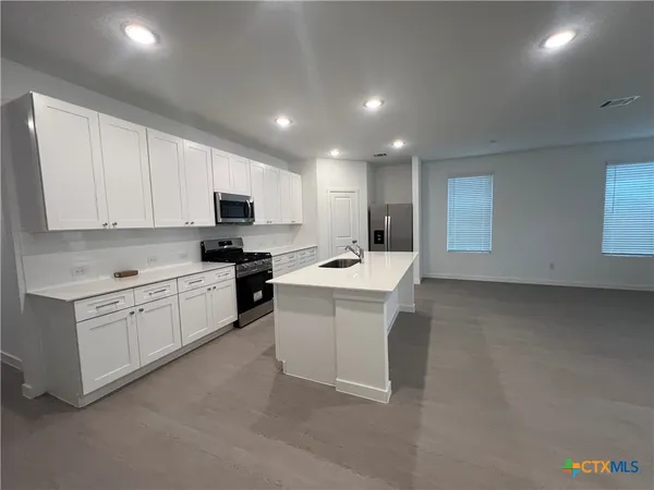 $2,150 | 8908 San Carlos, Seguin, TX 78155