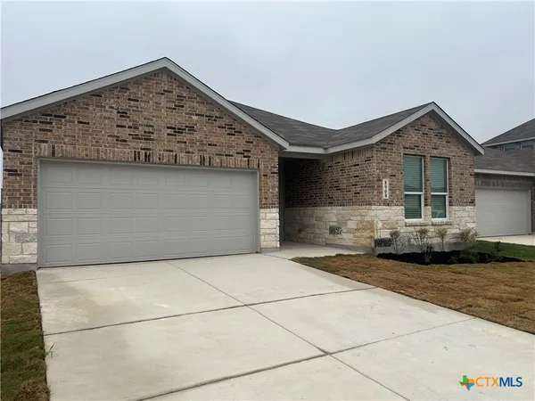$2,150 | 8908 San Carlos, Seguin, TX 78155