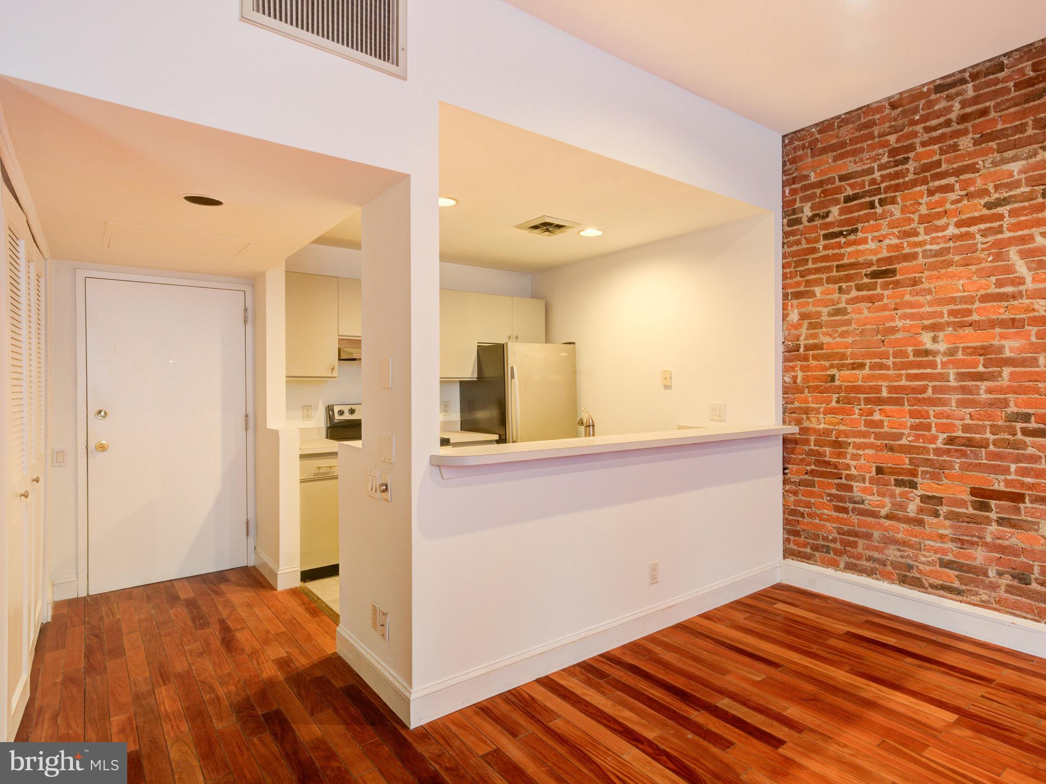 102 Church Street, Unit 301 Philadelphia, PA 19106 - Photo 14 of 29