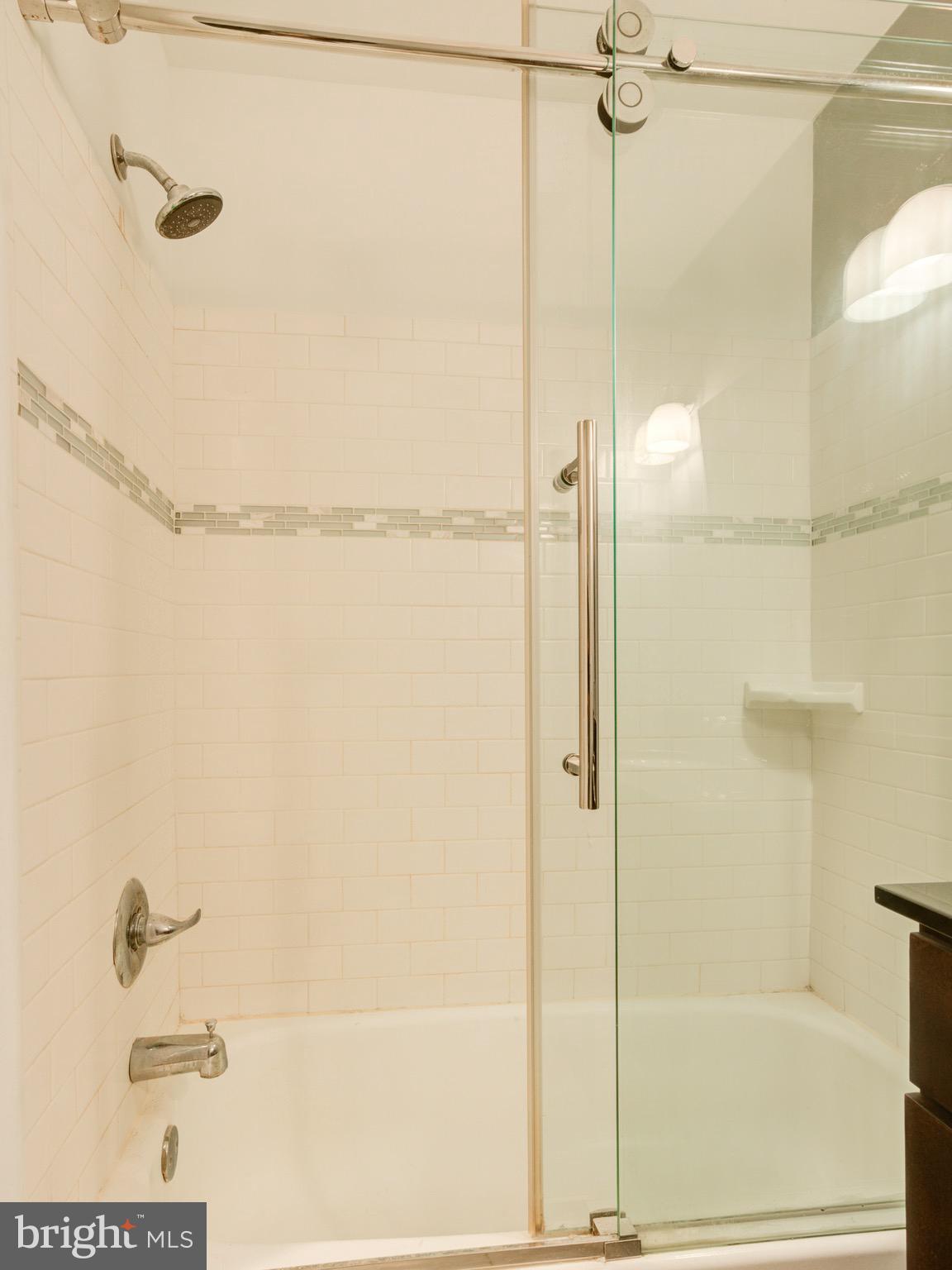 102 Church Street, Unit 301 Philadelphia, PA 19106 - Photo 18 of 29