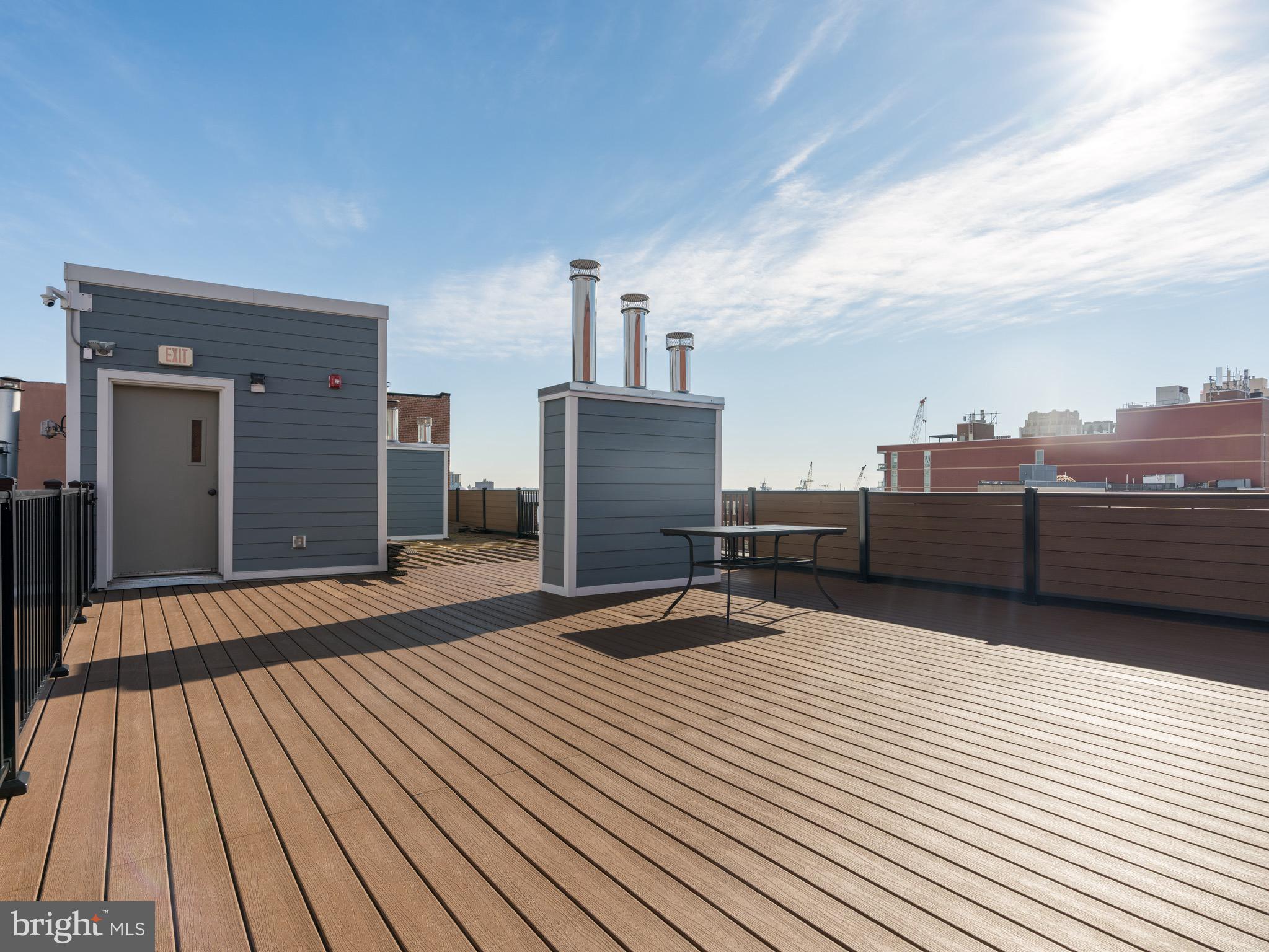 102 Church Street, Unit 301 Philadelphia, PA 19106 - Photo 26 of 29