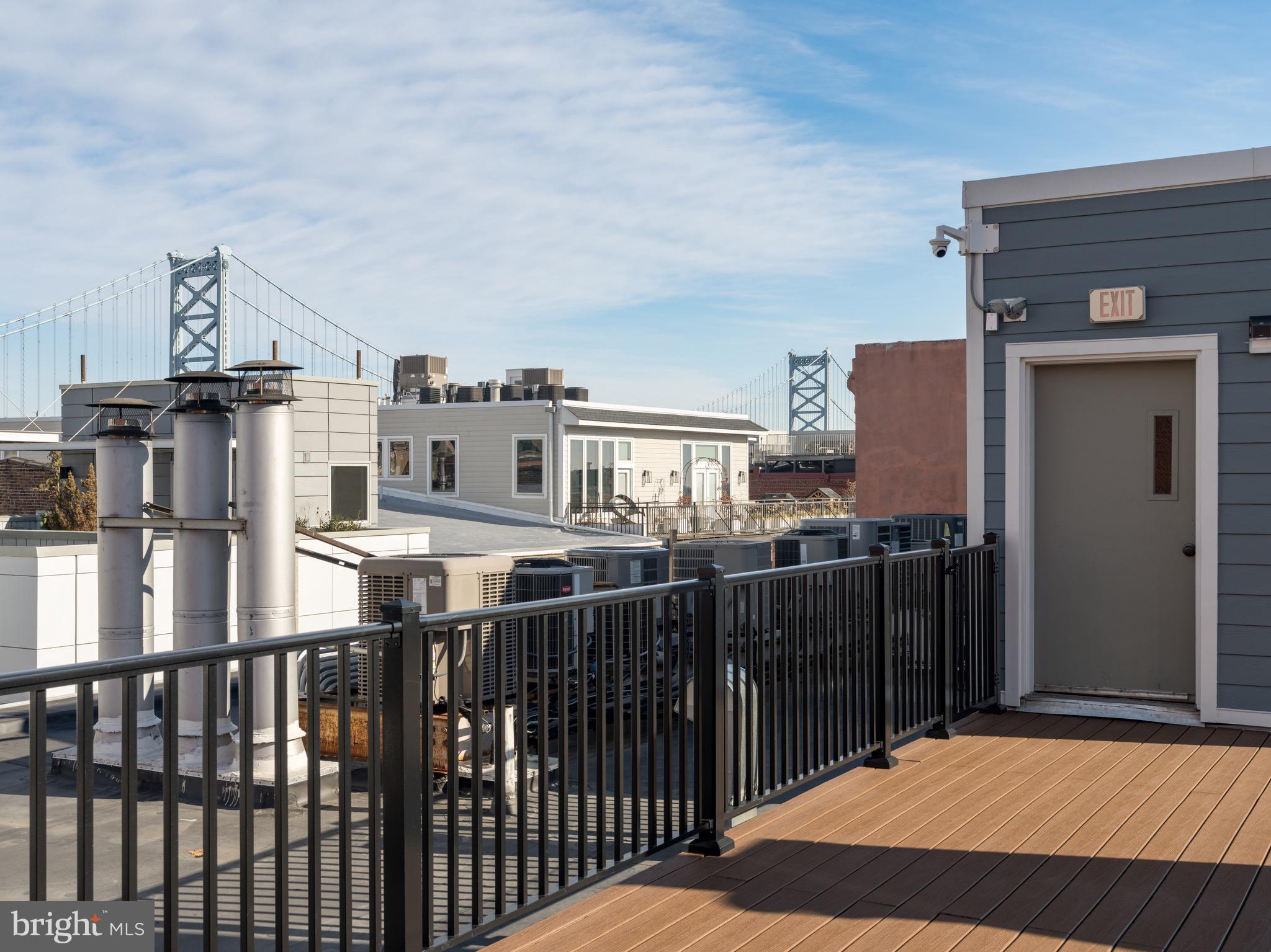 102 Church Street, Unit 301 Philadelphia, PA 19106 - Photo 27 of 29