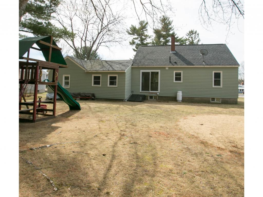 23 Old Rochester Road Dover, NH 03820 - Photo 3 of 33