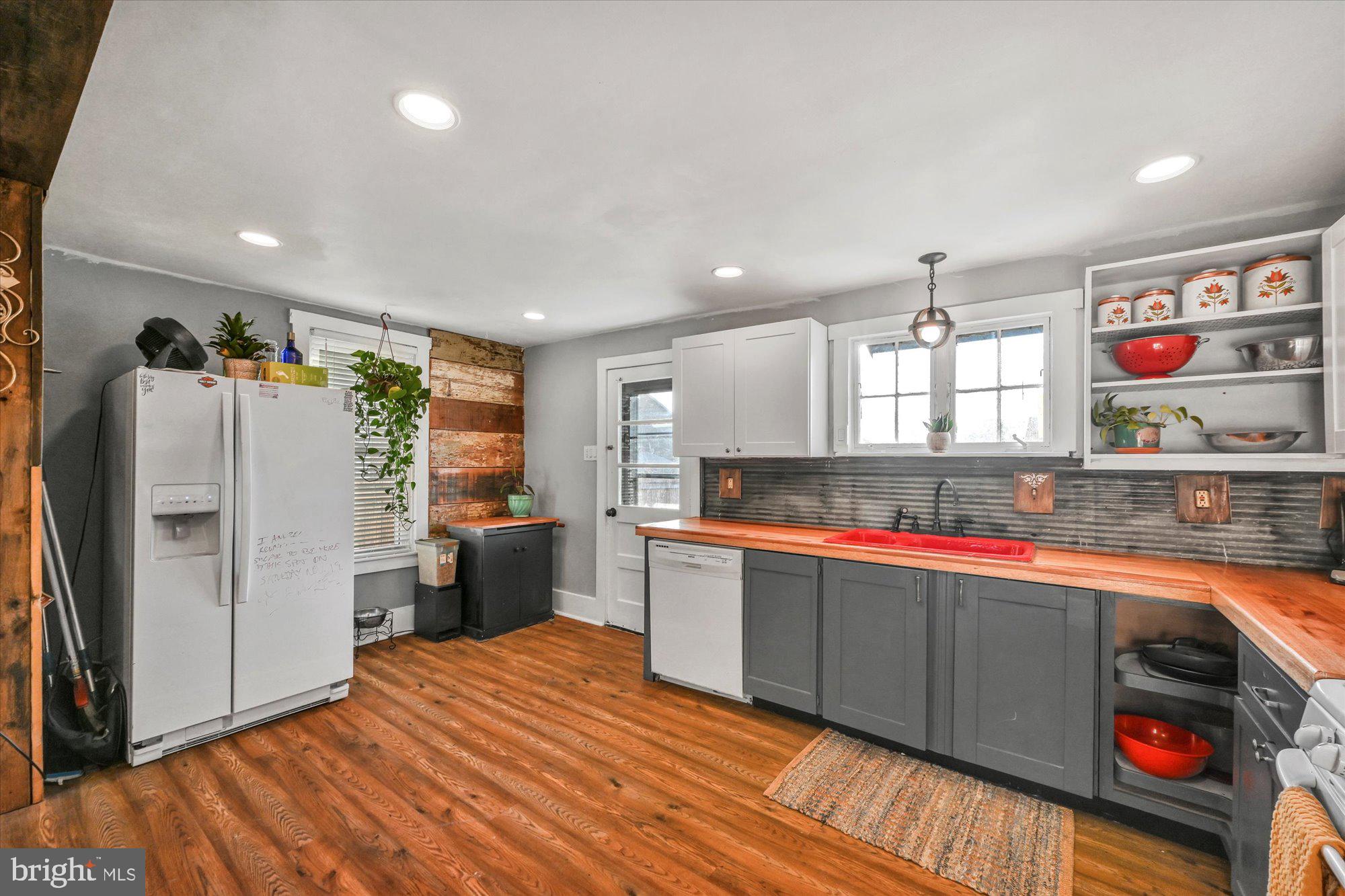 128 North Liberty Street Lititz, PA 17543 - Photo 10 of 27 Gallery Image 10