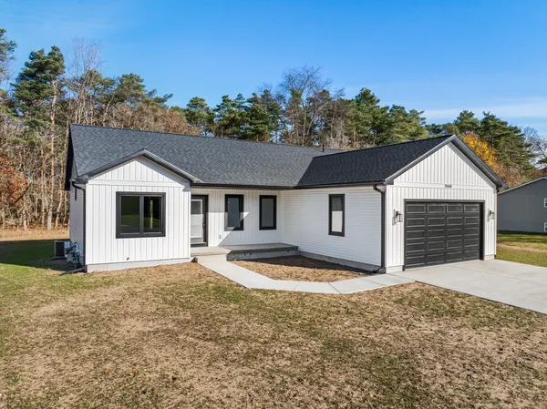 $398,500 | 20600 Rolling Hills Lane, Big Rapids, MI 49307