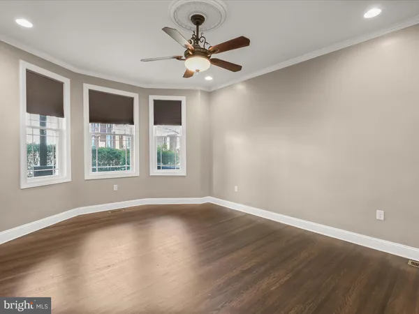 $1,775 | 13 North Allegany Street, Cumberland, MD 21502