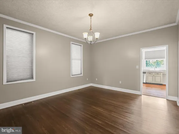 $1,775 | 13 North Allegany Street, Cumberland, MD 21502