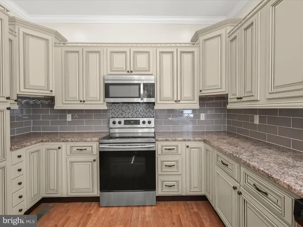 $1,775 | 13 North Allegany Street, Cumberland, MD 21502