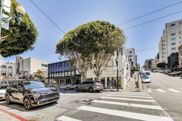 $3,490,000 | 1671 Greenwich Street, San Francisco, CA 94123