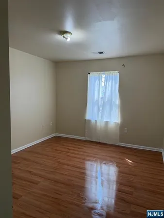 $2,700 | 41 3rd Street, Unit 2, Newark, NJ 07107