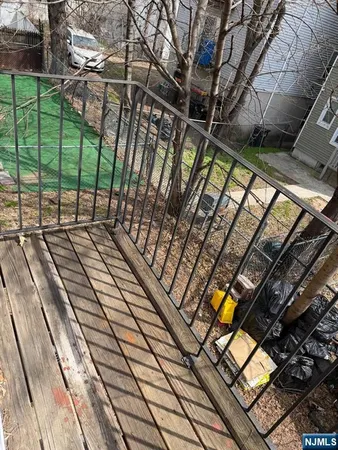 $2,700 | 41 3rd Street, Unit 2, Newark, NJ 07107