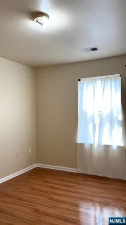 $2,700 | 41 3rd Street, Unit 2, Newark, NJ 07107