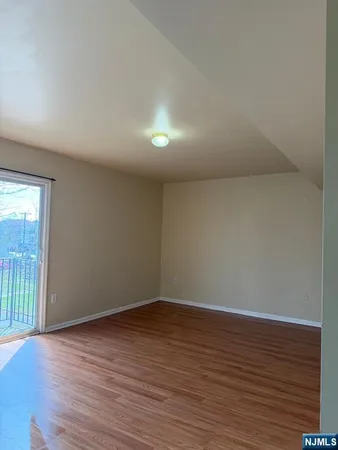 $2,700 | 41 3rd Street, Unit 2, Newark, NJ 07107