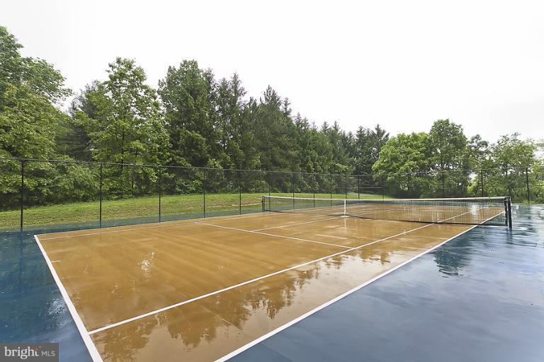 16215 Comus Road Clarksburg, MD 20871 - Photo 5 of 29 a view of a tennis court