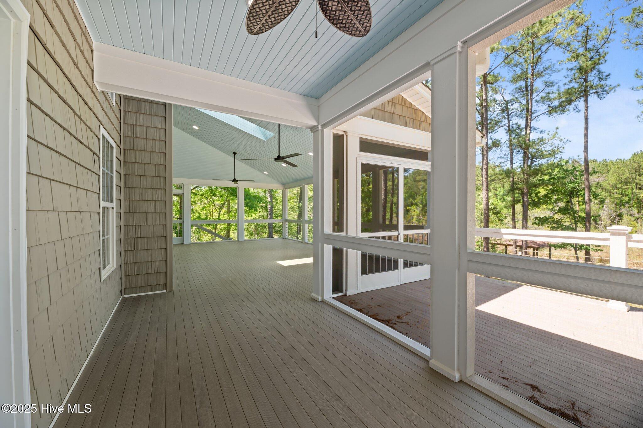 416 Howells Road Grantsboro, NC 28529 - Photo 52 of 100 Screened Dining area