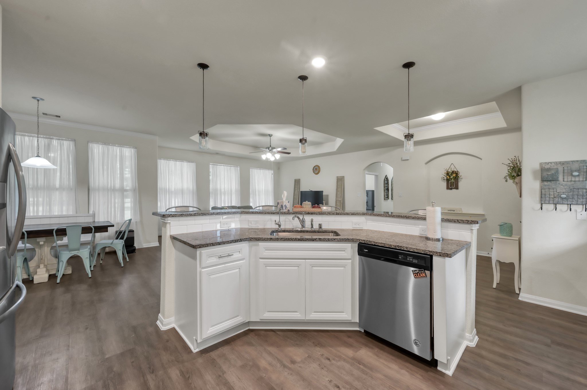 6264 Rolling Hills Road Conroe, TX 77303 - Photo 9 of 24