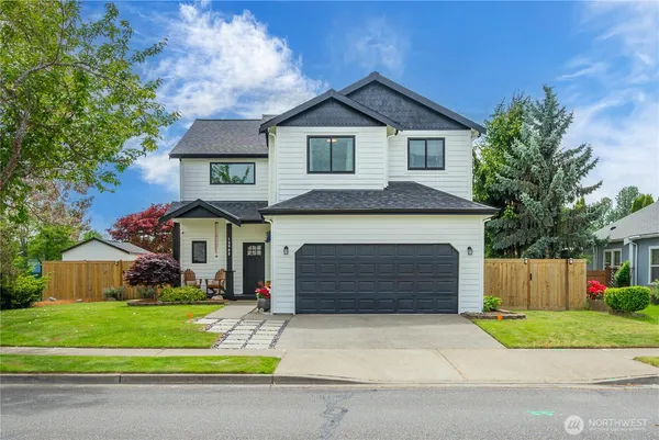 $685,000 | 15902 65th St Court East, Sumner, WA 98390