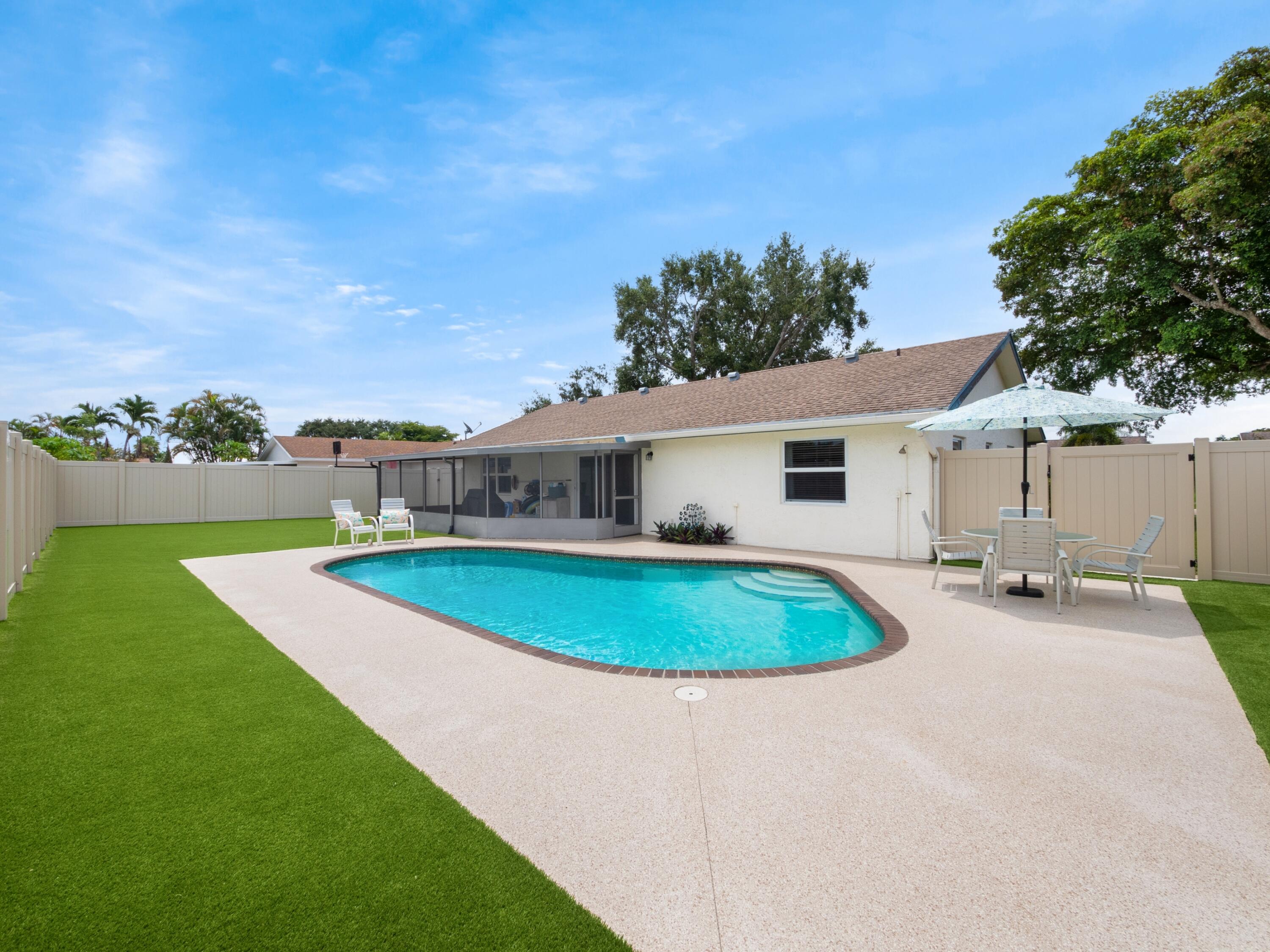 9536 Burlington Place Boca Raton, FL 33434 - Photo 2 of 20 Pool