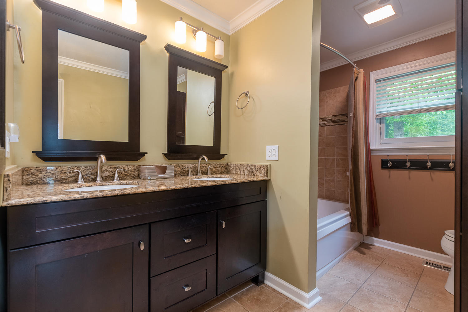 1721 Little Ridge Road Hixson, TN 37343 - Photo 14 of 46 13C5303E-9B93-4B2F-894A-FCCD25CC5D52