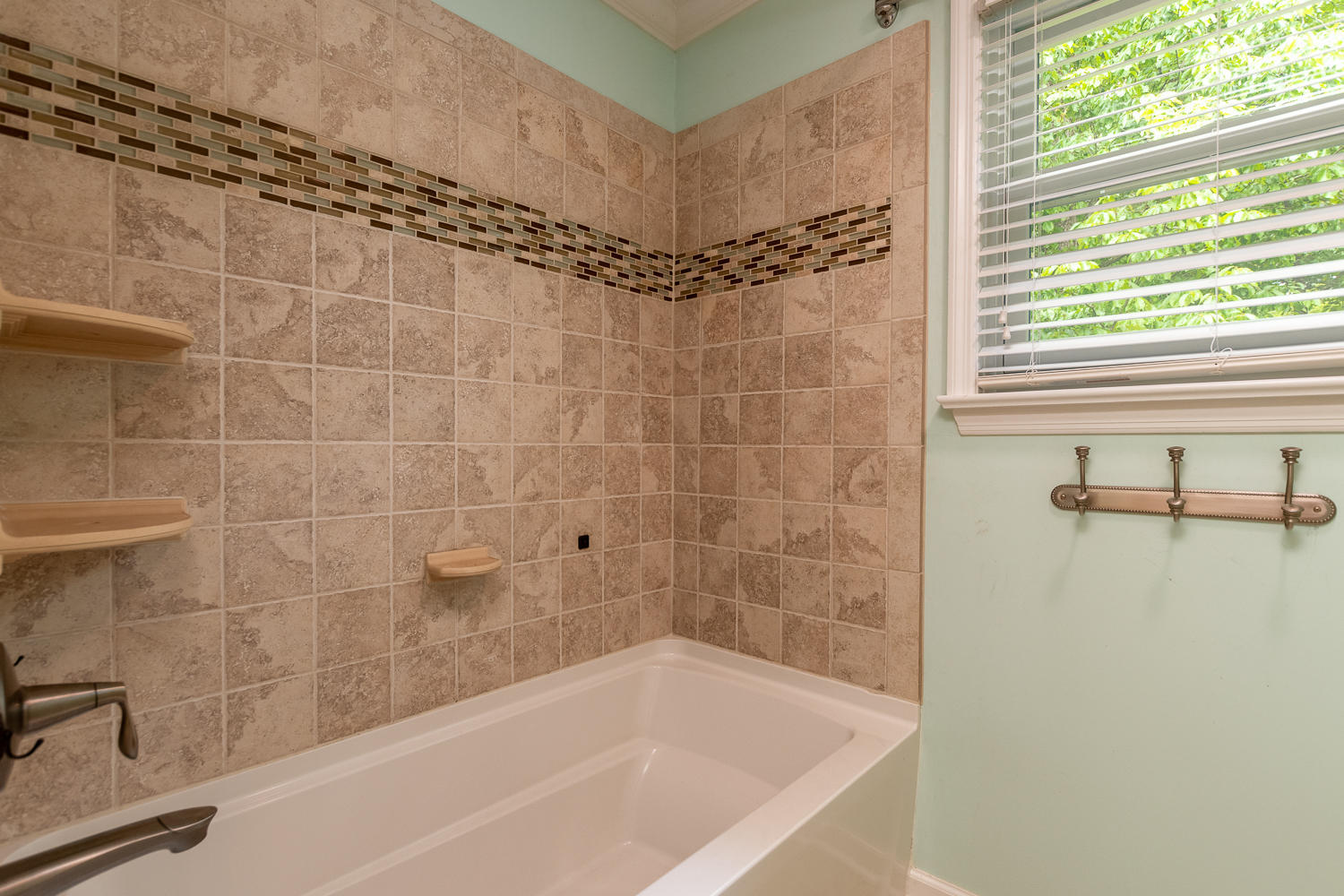 1721 Little Ridge Road Hixson, TN 37343 - Photo 23 of 46 2662E0EC-3B41-4C7B-BAC2-61DC1D6B0FFC