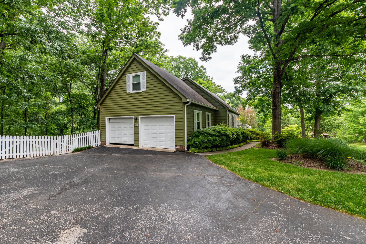1721 Little Ridge Road Hixson, TN 37343 - Photo 46 of 46 9CC463DD-6206-47F2-9BA7-77FAEF9F974C