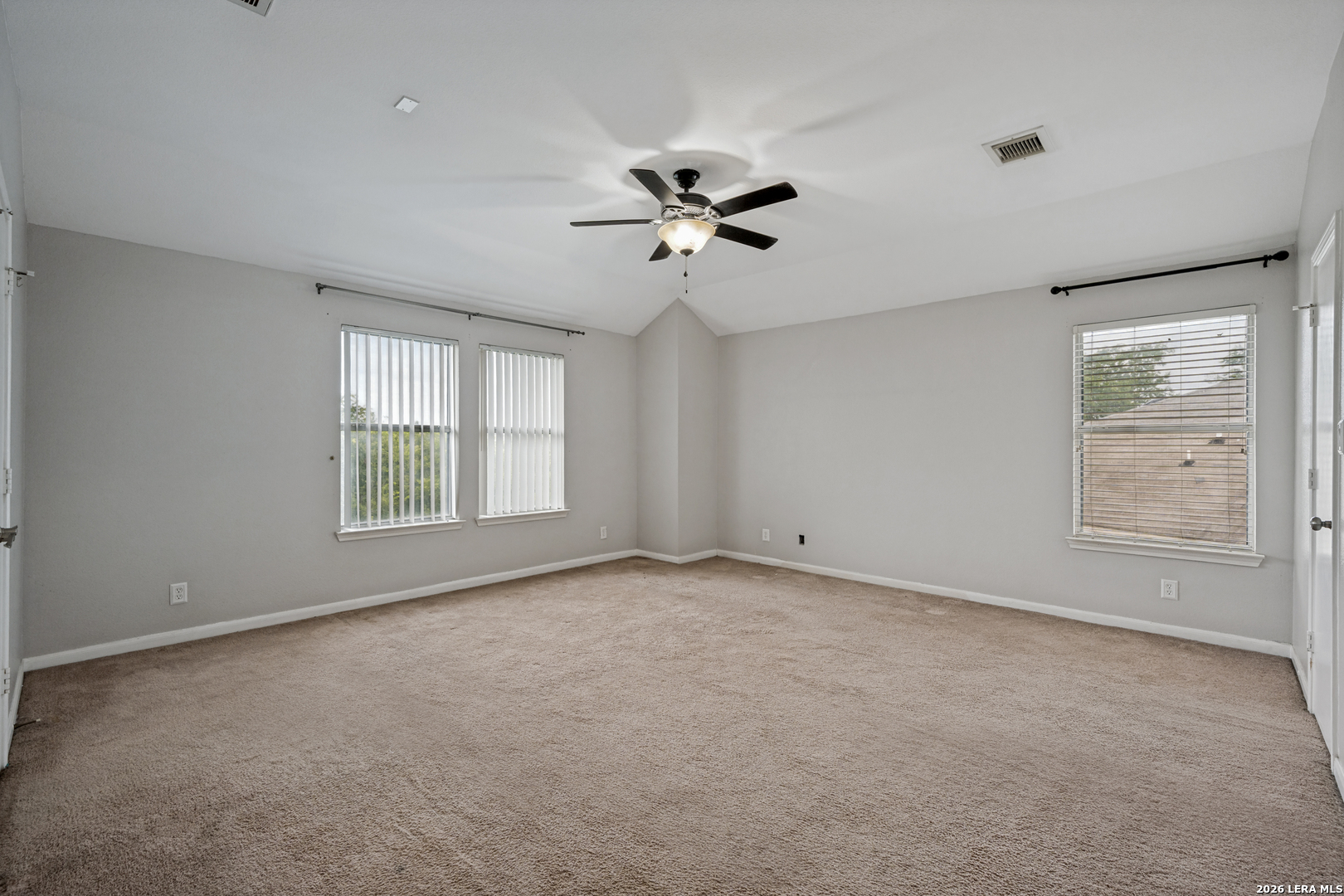 8411 Copperbluff Converse, TX 78109 - Photo 21 of 25