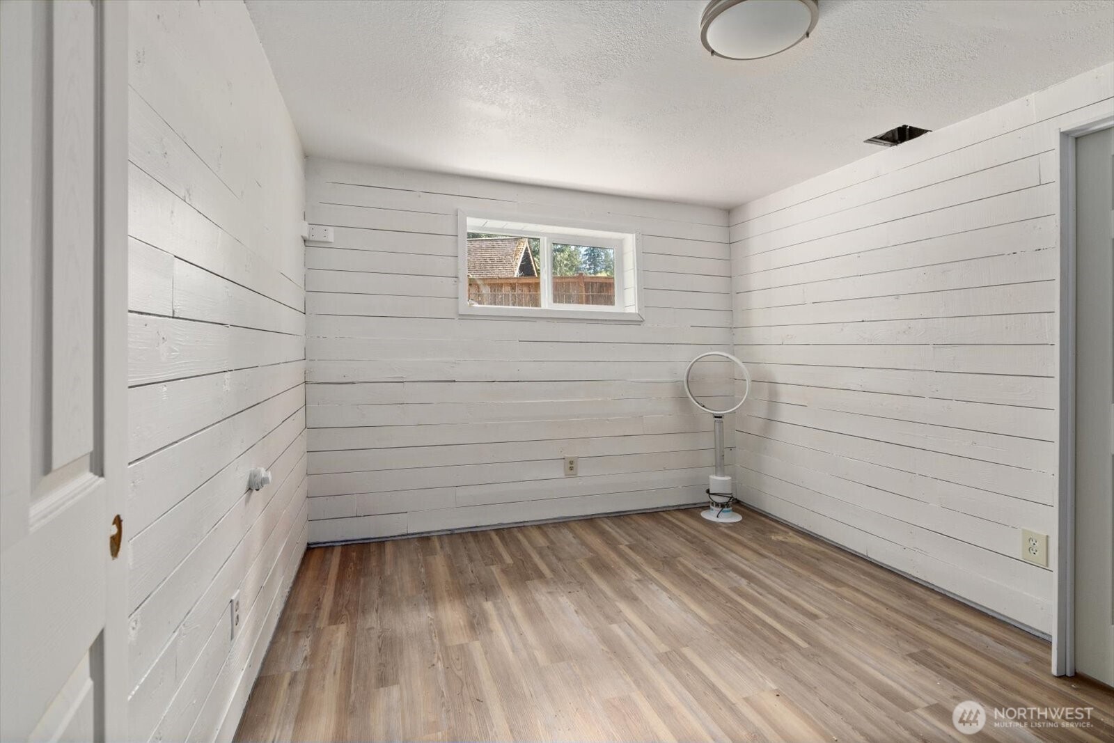 19224 Sprague Drive Bothell, WA 98012 - Photo 26 of 40 Gallery Image 26