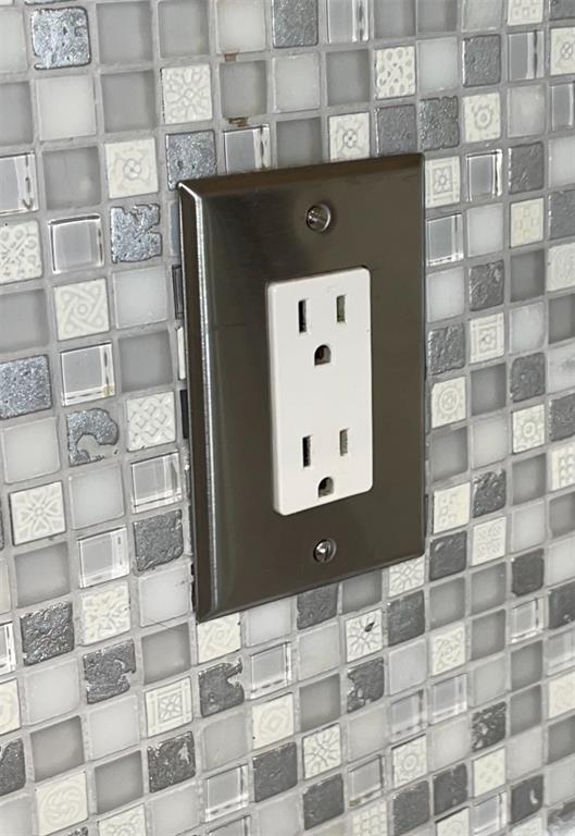 916 Timor Avenue Orlando, FL 32804 - Photo 54 of 60 a view of a door