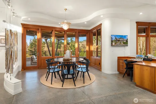$3,850,000 | 15546 Southeast 79th Place, Newcastle, WA 98059