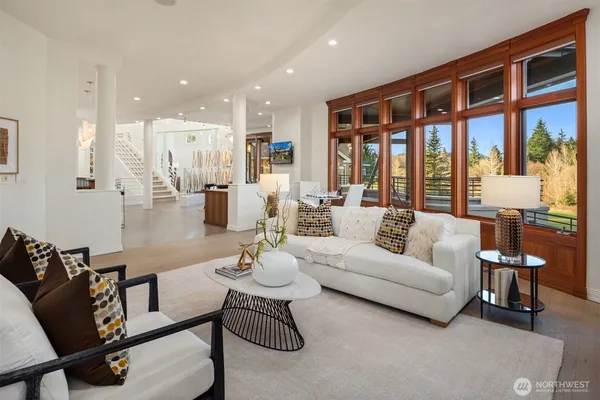 $3,850,000 | 15546 Southeast 79th Place, Newcastle, WA 98059