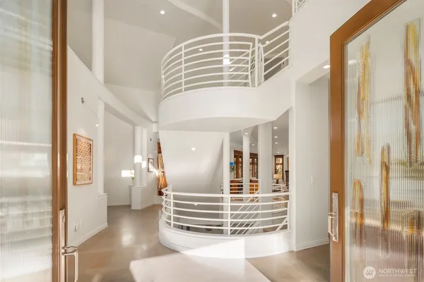 $3,850,000 | 15546 Southeast 79th Place, Newcastle, WA 98059